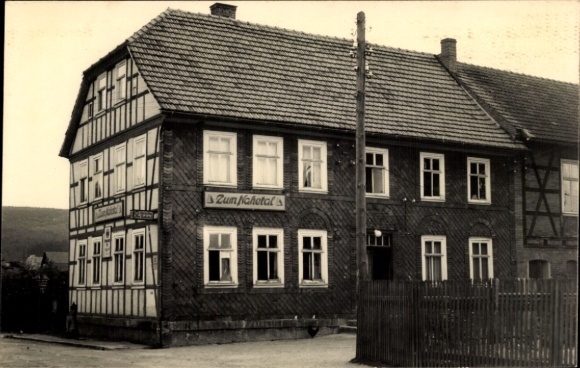 KP Hinternah Schleusingen Turyngia, Gasthaus Zun Nahetal, dom z muru pruskiego, lekko sprany, atmosfera