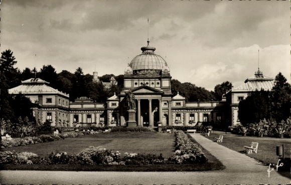 Ak Bad Homburg vor der Höhe Hessen, Kaiser Wilhelm Bad, Garten,  Architektur, Fotokarte, schwarz-