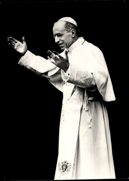 Postcard Pope Pius XII, Eugenio Maria Giuseppe Giovanni Pacelli, portrait