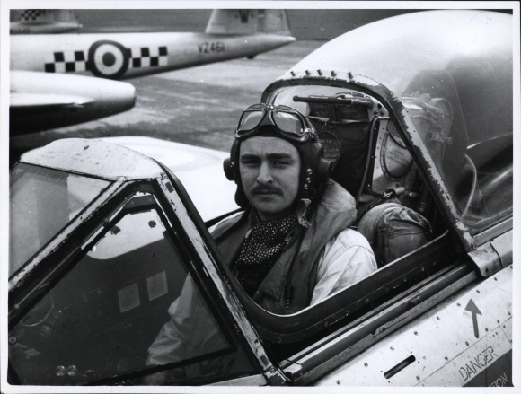 Photo American military aircraft, pilot