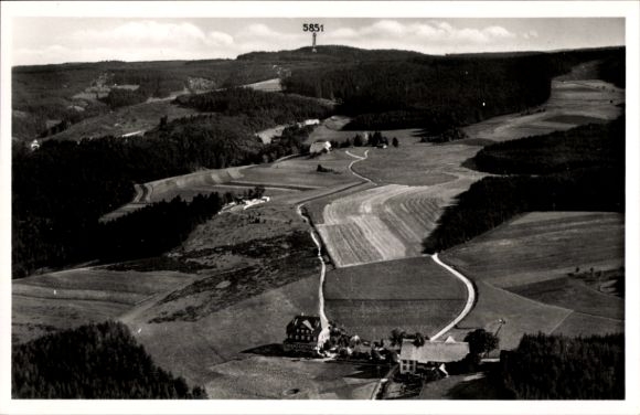 Ak Triberg im Schwarzwald, Landschaftsaufnahme, Höhenhotel Geutsche, Ackerland, Wälder, Hügel