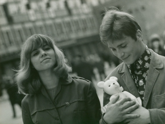 Foto Hans Joachim Spremberg, junges Paar, Teddybär, Berlin