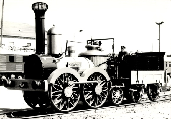 Foto Deutsche Reichsbahn, Row Einheit, Lokomotive