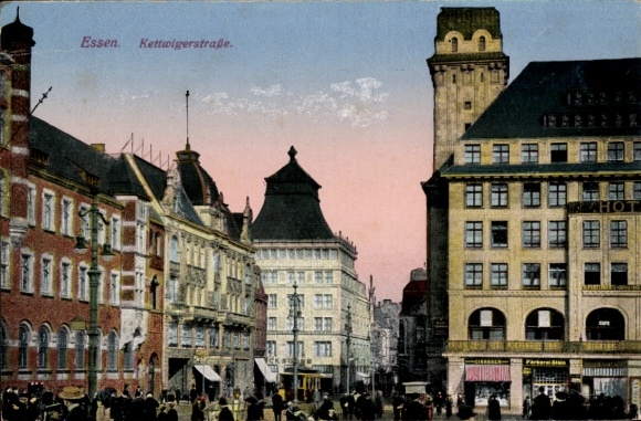 Postcard Essen in the Ruhr area, Kettwiger Straße, tram, shops