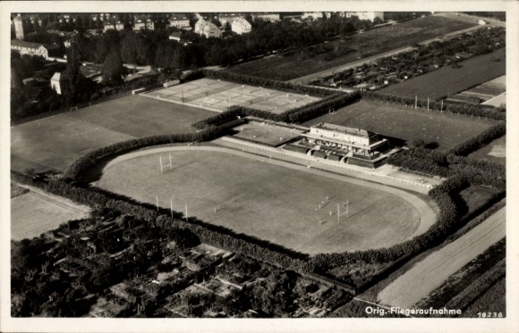 Ak Sportplatz-Anlage, Sportclub Frankfurt 1880, Fliegeraufnahme