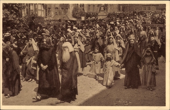 Postcard Bruges West Flanders, Procession of the Holy Blood, Jesus followed by the children