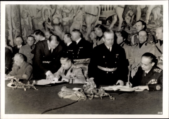 Photo Hoffmann, Heinrich, Vienna, Three Powers Pact, ceremony for Hungary&#39;s accession, Ribbentrop, Ciano