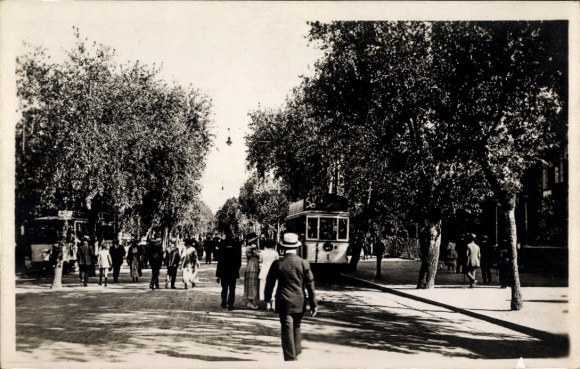 Postcard Venezia Venice Veneto, street with trees, trams, passers-by, historical style