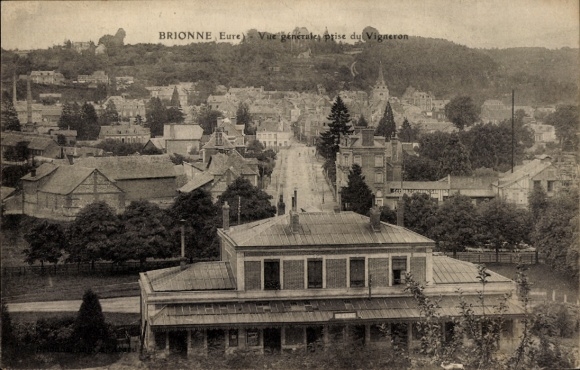 Postcard Brionne Eure, view of Vigneron, buildings, landscape