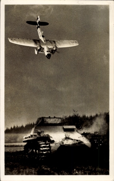 Postcard German Wehrmacht, dive bomber, fighter plane, tank in motion