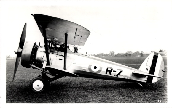 Photo British military aircraft Bristol Bulldog IV, R-7