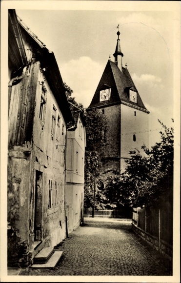 PC Münchenbernsdorf in Thuringia, Kirchgasse with church