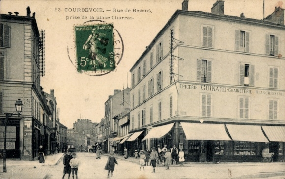 Postcard Courbevoie Hauts de Seine, Rue de Bezons, Charras Square, view of buildings, advertising