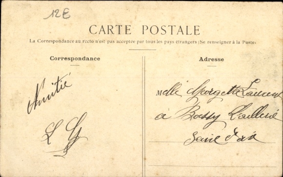 Postcard Gournay en Bray Seine Maritime, Fontaine, Quincaillerie, shops