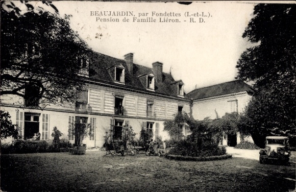 Ak Fondettes Indre et Loire, Pension Liéron,  Villa, Garten, alte Automobile