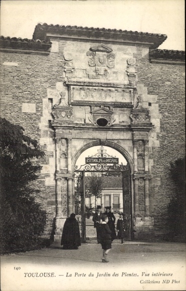 Ak Toulouse Haute Garonne, Historisches Tor, Jardins des Plantes, Innenansicht, Personen, Bäume