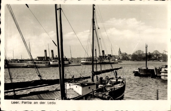 Postcard Leer in East Frisia, pier, Leda