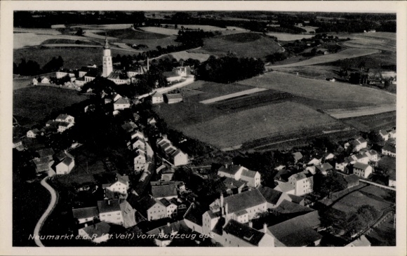 Ak Neumarkt in der Oberpfalz, Aerial view von  ländliche Umgebung, gotischer Kirchturm