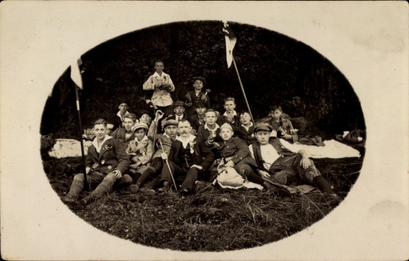 Foto Ak Wörnitz in Mittelfranken, Wandergesellschaft, Gruppenbild bei der Rast