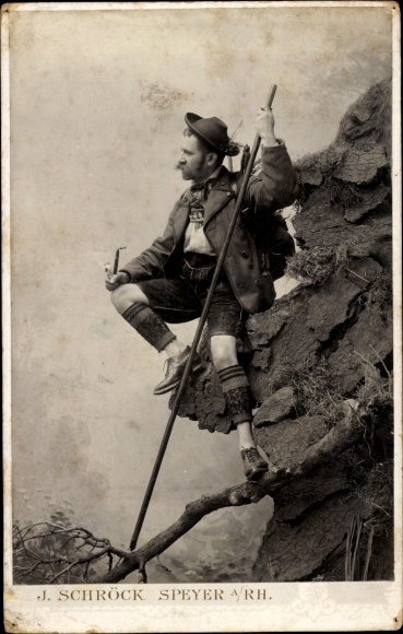 Kabinett Foto Bergsteiger in bayrischer Tracht mit Pfeife, Fotograf Jakob Schröck, Speyer am Rhein