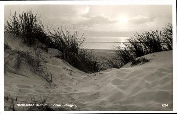 10 old PCs Insel Borkum, various views