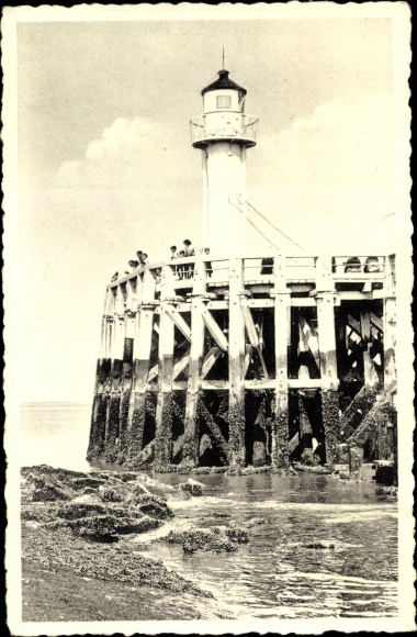 Postcard Nieuport Bains Nieuwpoort West Flanders, Estacade, Lighthouse
