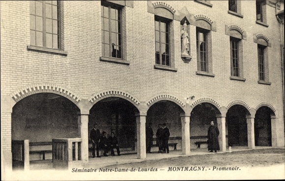 Ak Montmagny Val d’Oise, Séminaire Notre Dame de Lourdes, Promenoir