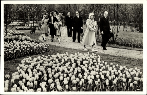 Postcard Queen Juliana of the Netherlands, flower exhibition, Lisse 1950