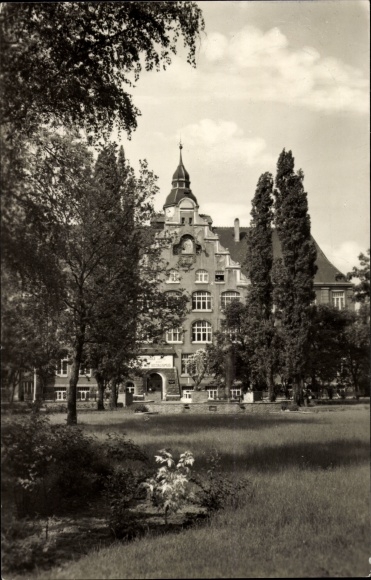 Postcard Riesa an der Elbe Sachsen, Friedrich Ebert Platz, August Bebel Strasse