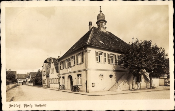 Ak Haßloch in de wijk Bad Dürkheim, straatgedeelte met uitzicht op het stadhuis