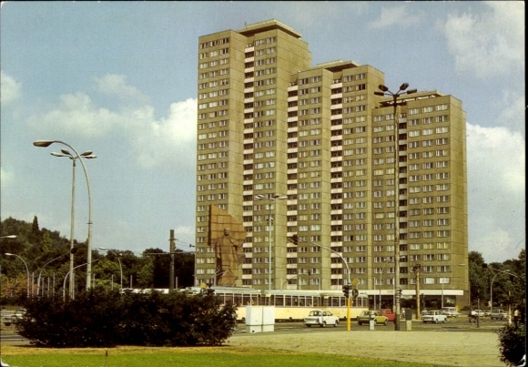 Postcard Berlin Friedrichshain, Leninplatz, high-rise buildings, tram