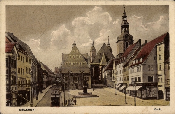 Postcard Lutherstadt Eisleben, market square, buildings, cloudy sky