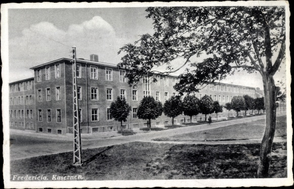 Postcard Fredericia Jutland Dänemark, Barracks