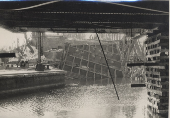 Original Foto Berlin Treptow-Köpenick, zerstörte Baumschulenbrücke, 1945/46