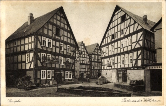 Ak Bad Laasphe, Wallstrasse, vakwerkhuizen
