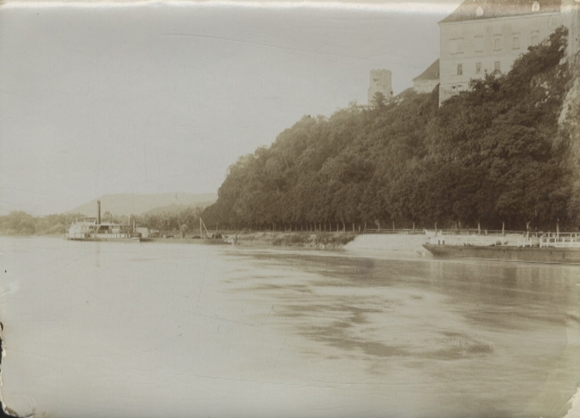 Original photo Melk an der Donau, Lower Austria, part of the Danube, around 1900