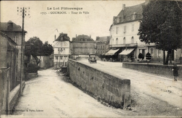 Ak Gourdon Lot, Tour de Ville
