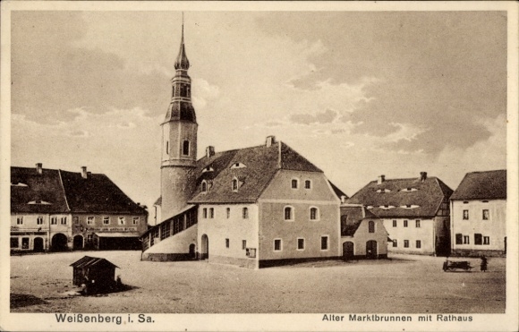 Ak Weißenberg in Sachsen, Alter Marktbrunnen mit Rathaus