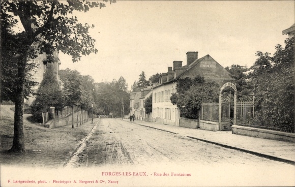Ak Forges les Eaux Seine Maritime, Rue des Fontaines