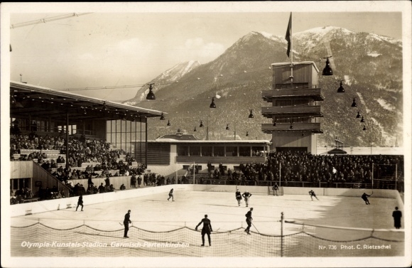 Postcard Garmisch Partenkirchen in Upper Bavaria, Olympia artificial ice stadium