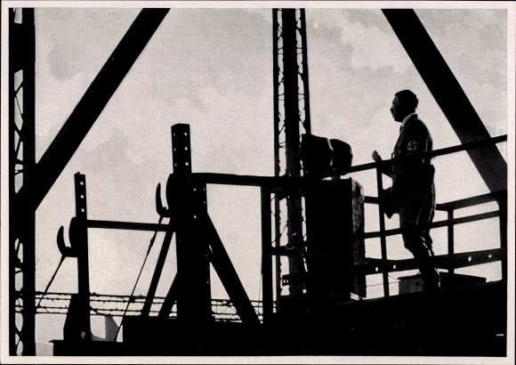 Collective picture Adolf Hitler speech to the workforce at Blohm &amp; Voss, collective work no. 15 picture 32