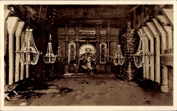 KP Wieliczka Wielka Polska Sól, sala z żyrandolami, dekoracje, wielka sala