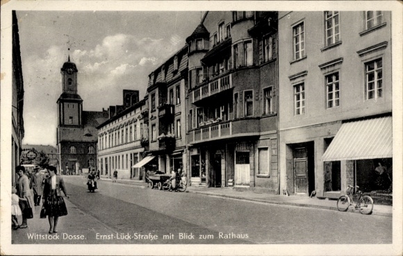 Postcard Wittstock Dosse in der Prignitz, Ernst Lück Straße, Town Hall