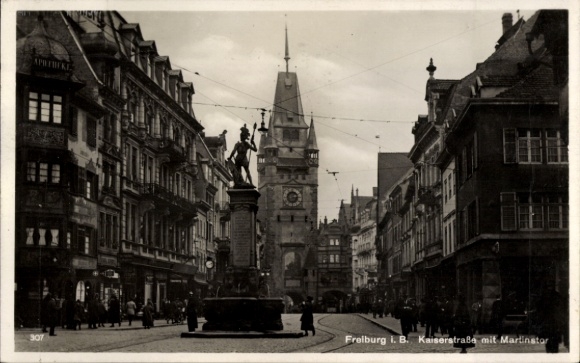 Postcard Freiburg im Breisgau, Kaiserstraße, Martinstor