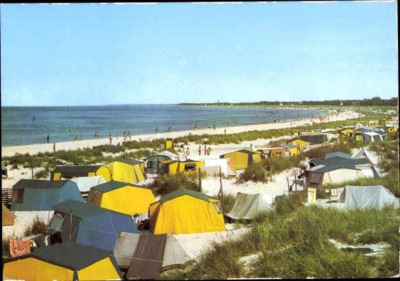 Ak Ostseebad Prerow auf dem Darß, Strand mit Zelten, grüne Dünen, Badegäste am Wasser
