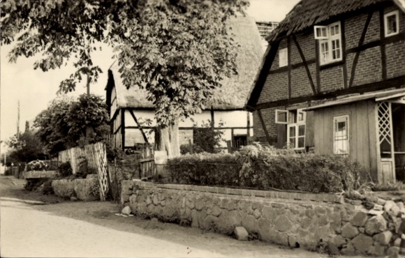Ak Altefähr op het eiland Rügen, Bergener Straße