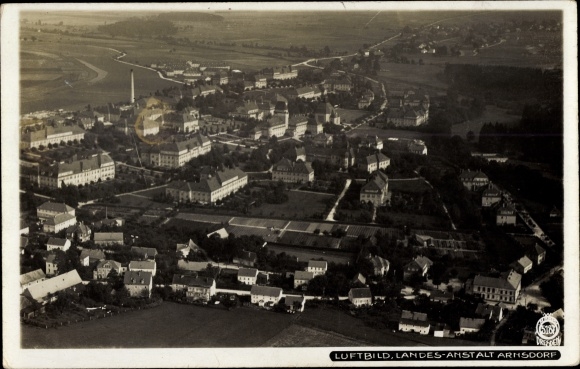 Ak Arnsdorf im Kreis Bautzen, Blick auf den Ort, Fliegeraufnahme, Hahn 5187