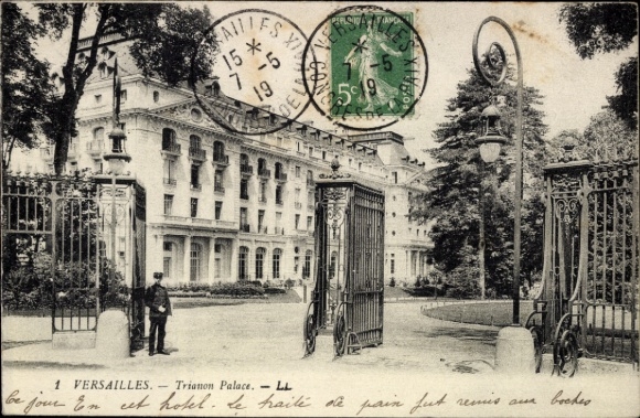 Ansichtkaart Versailles Yvelines, Trianon Paleis
