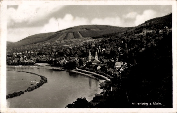 Postcard Miltenberg am Main Lower Franconia, Miltenberg a. Main, city view from the banks of the Main