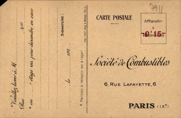 Postcard Paris, Exposition Arts Décoratifs 1925, A person dressed in black carries a load of coal...